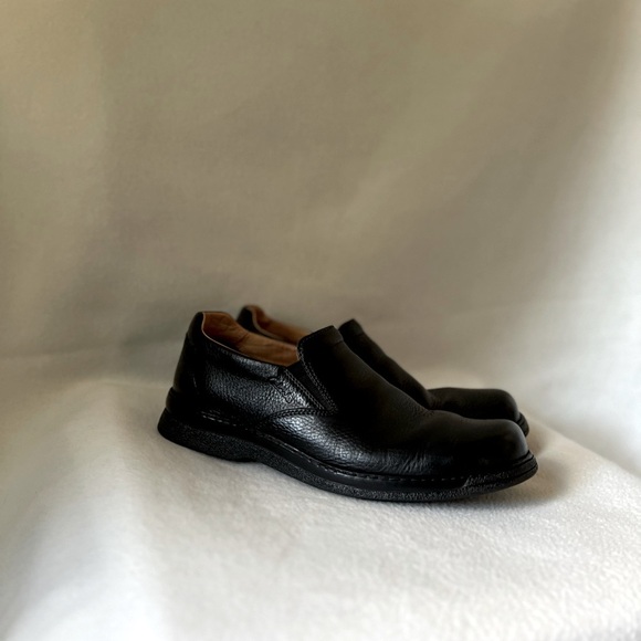 Clark’s Size 9M Men’s Leather Black Sip On Loafers - Picture 1 of 16
